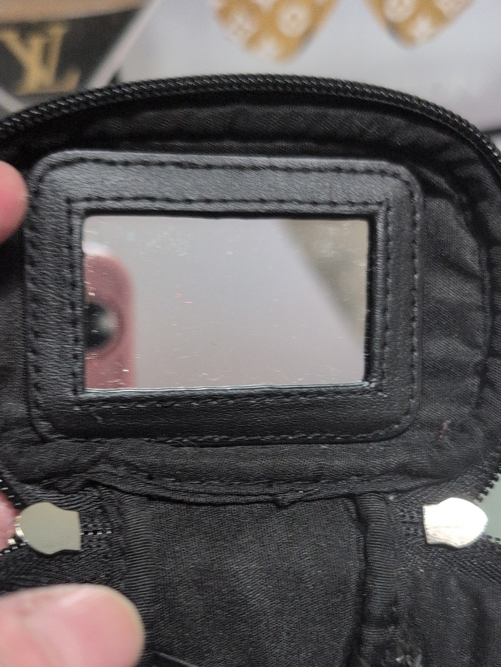 NWT Small, Cute Travel Vanity with High Heel & TRAVEL SIZE GOODIES 💥 - Picture 11 of 11